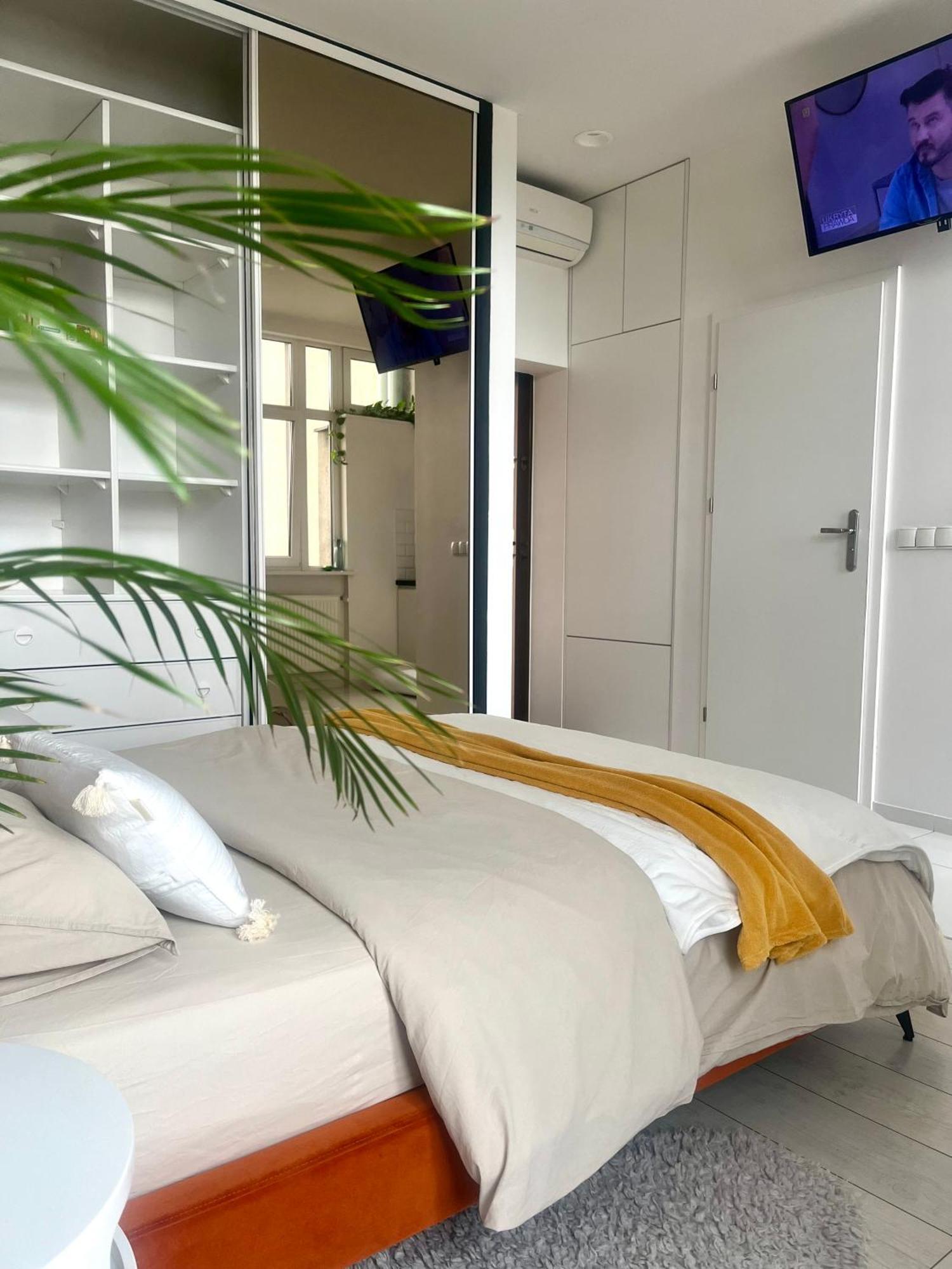 Apartament I Love Piotrkowska Z Wielkim Lustrem, Balkonem I Klimatyzacja وودج المظهر الخارجي الصورة